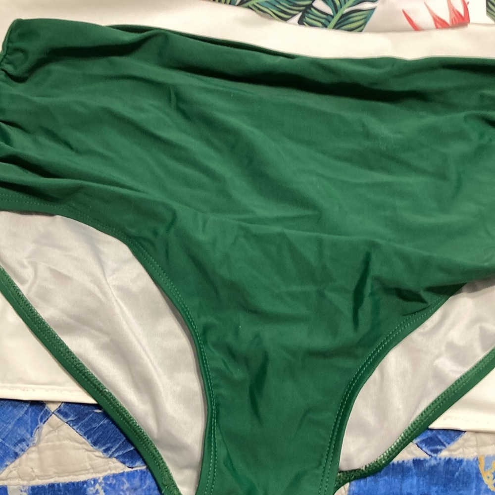 Heat Move bikini - Picture 3 of 3